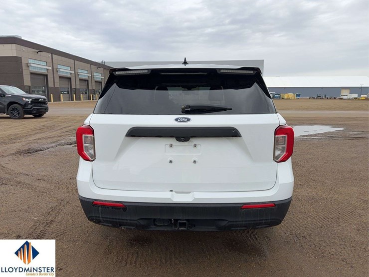 2020-ford-explorer-police-interceptor-image-3