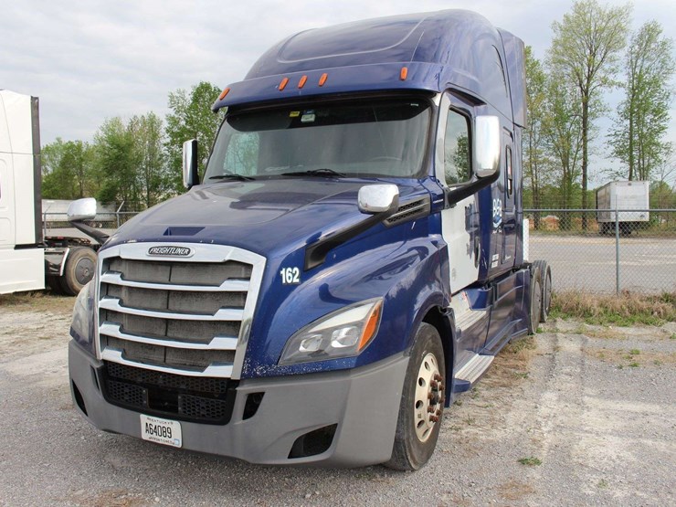 2018-freightliner-cascadia-126-image-70