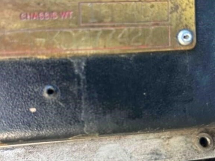 1989-peterbilt-379-image-16