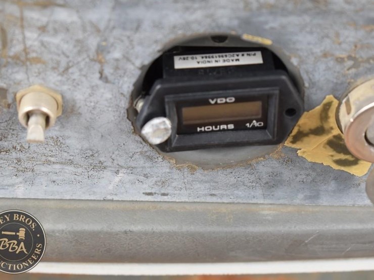 komatsu-d65ex-12-image-22