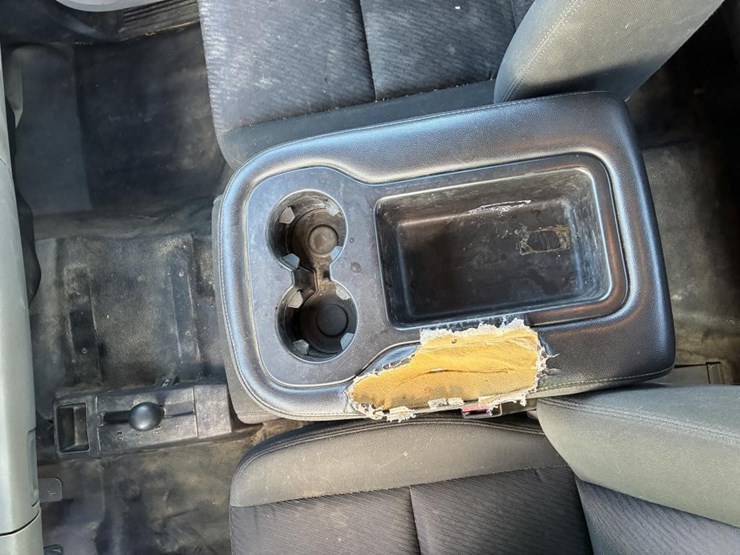 2012-gmc-sierra-2500-image-21