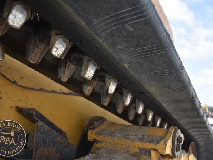 2017-caterpillar-259d-image-38