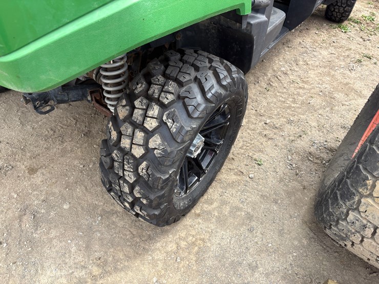 john-deere-gator-image-7