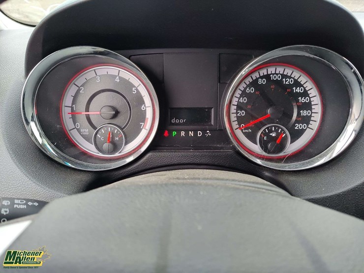 2012-dodge-grand-caravan-se-image-21