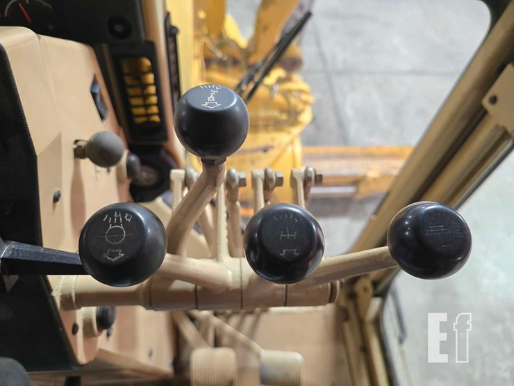 2007-caterpillar-140h-image-18