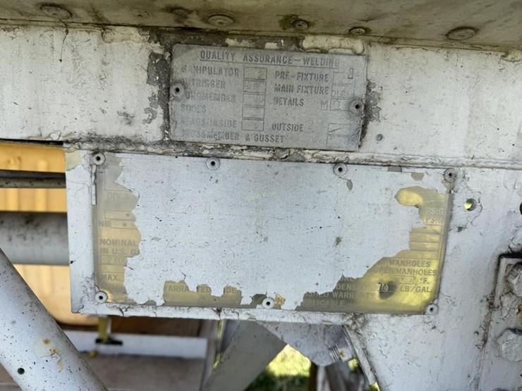 1974-heil-40'-semi-tanker-trailer-image-7