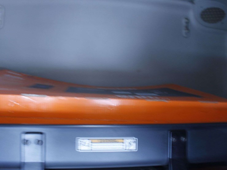 2018-freightliner-cascadia-126-image-28