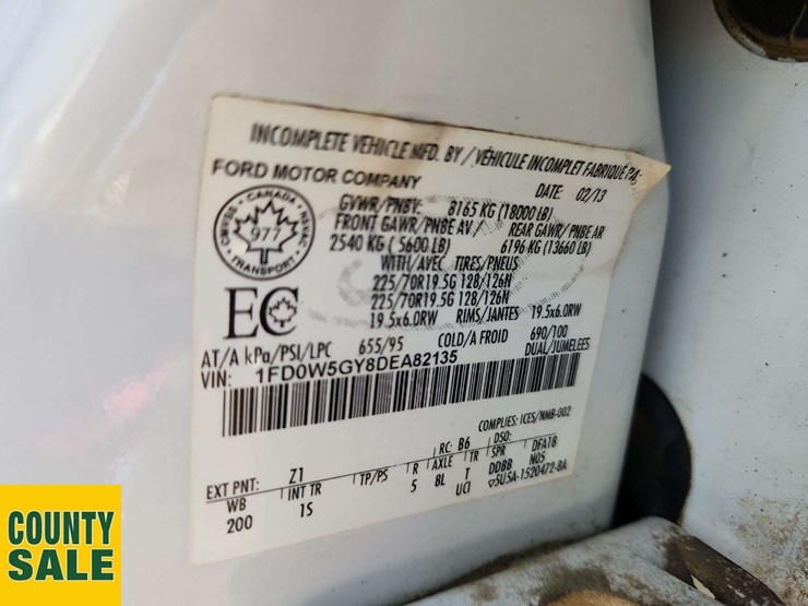 2013-ford-f550-image-11