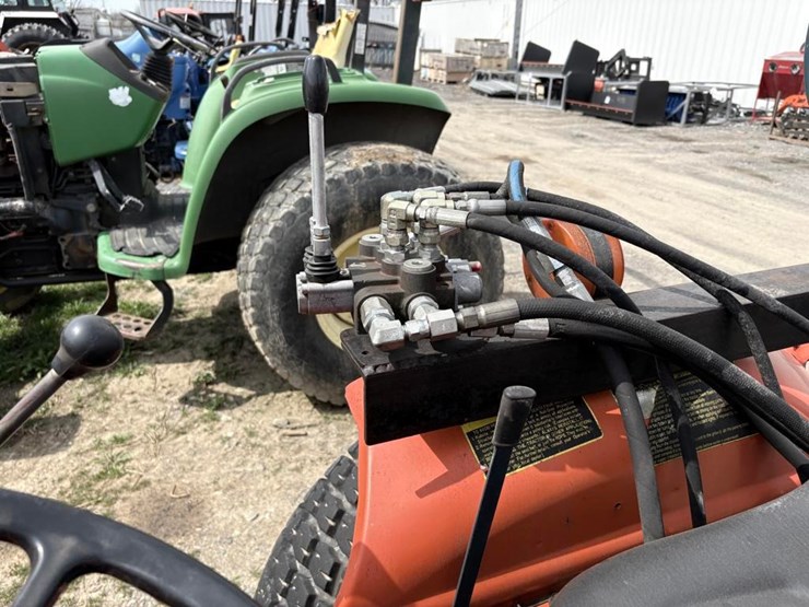 kubota-l2350-image-16