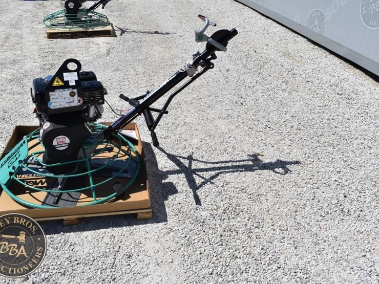 whiteman-36-inch-walk-behind-trowel-42831-image-4