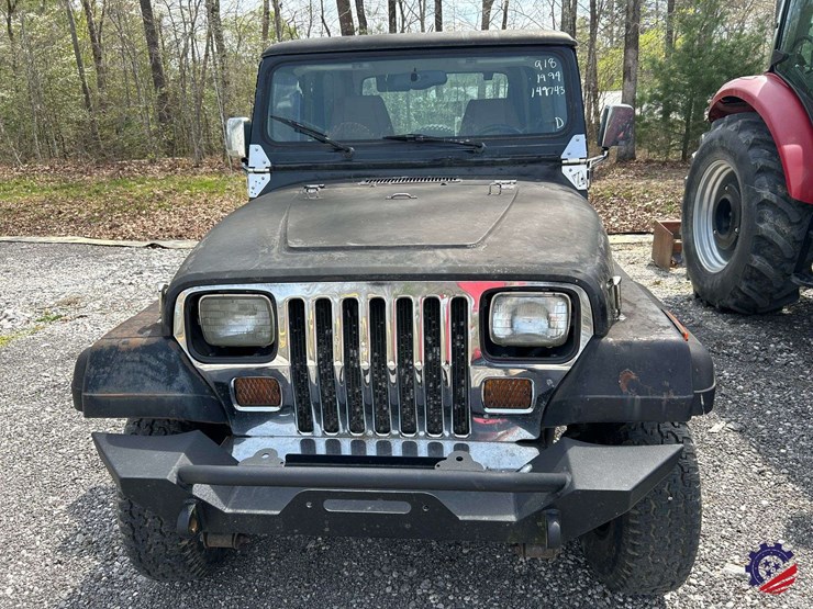 1994-jeep-wrangler-image-2