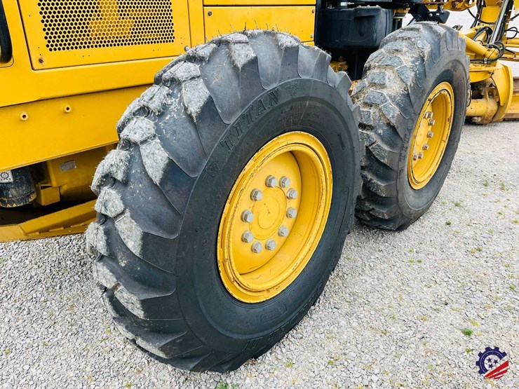 2010-caterpillar-120m-image-20