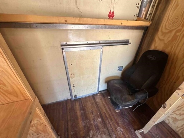 2001-gmc-3500-image-21