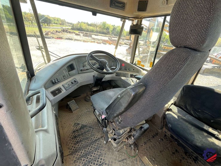 2012-volvo-a40f-image-83