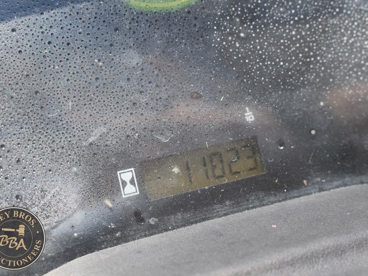 2013-john-deere-x730-image-17