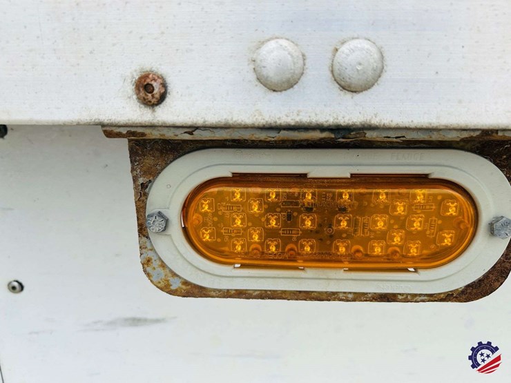 2015-vanguard-53-ft-image-26