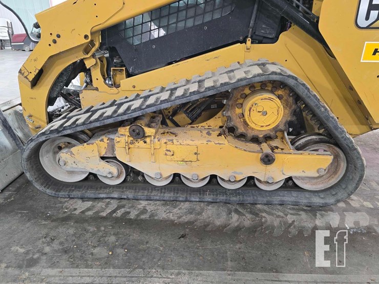 2021-caterpillar-289d3-image-27