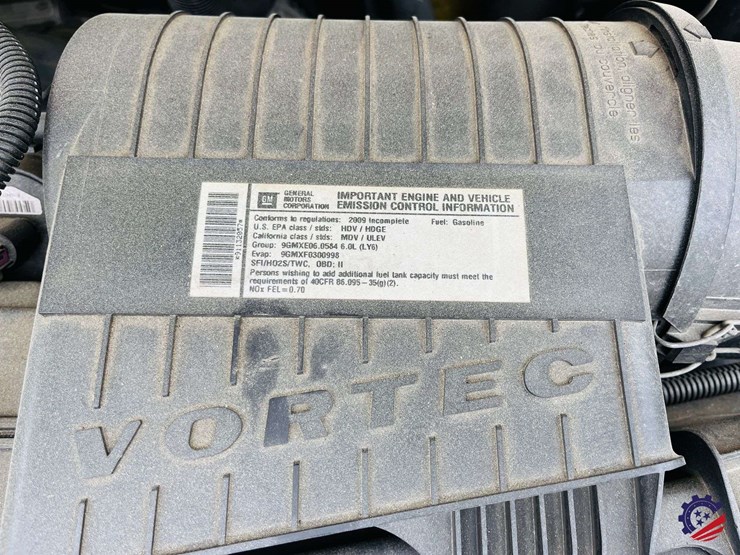 2009-gmc-savana-s/a-enclosed-roadside-service-truck-image-79