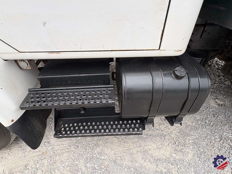 1993-international-4700-image-20