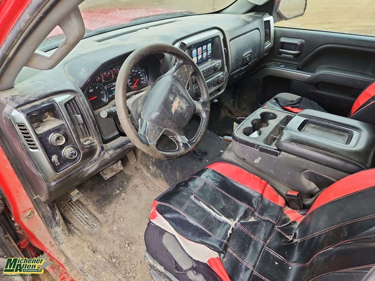 2019-chevrolet-silverado-2500hd-image-14