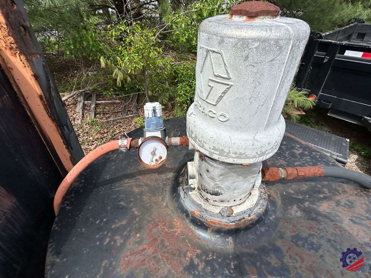 fuel-&-lube-truck-image-43