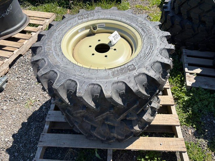 tiron-210/95r16-tires-w/-6-lug-rims-(set-of-3)-image-5