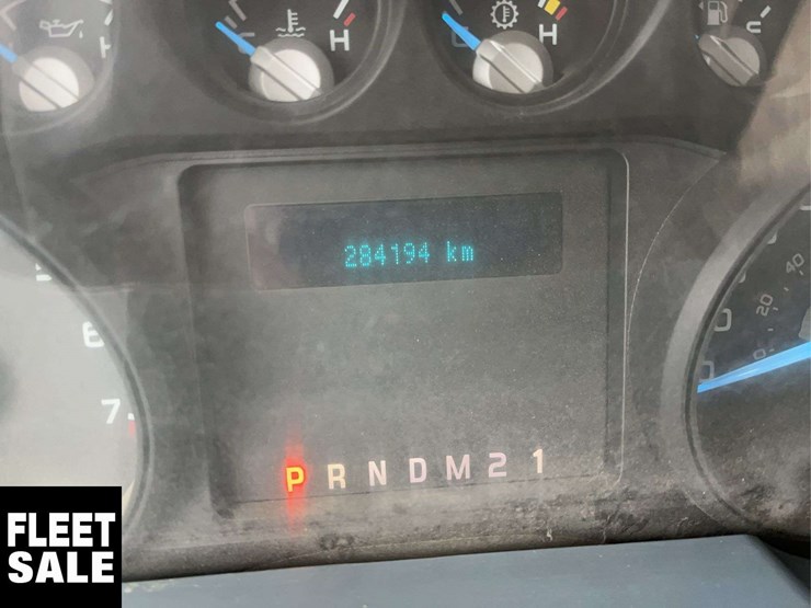 2014-ford-f350-image-21