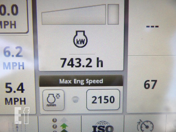 2022-john-deere-8r-370-image-17