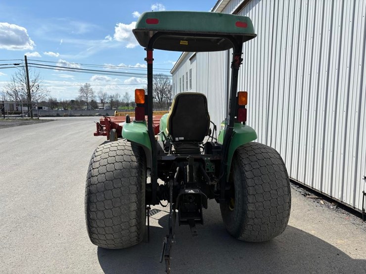 john-deere-4710-image-11