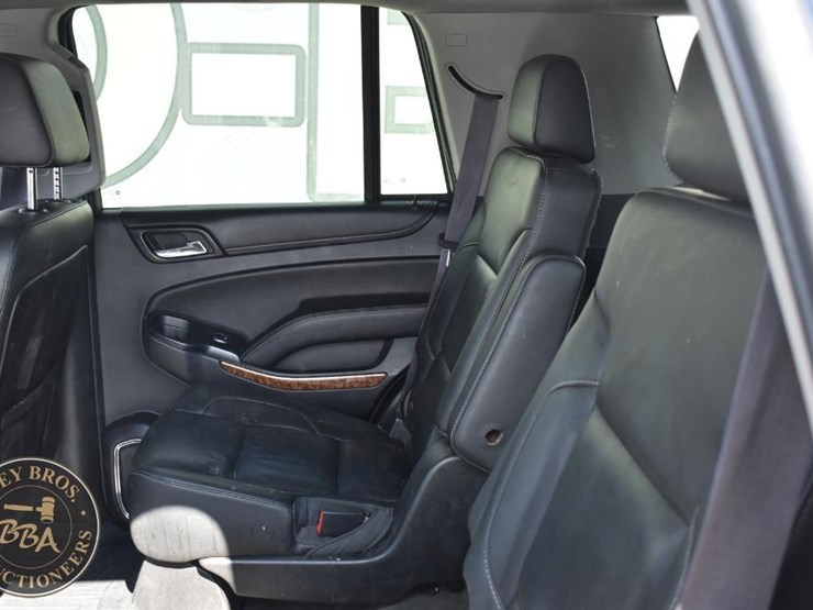 2015-chevrolet-tahoe-ltz-image-24