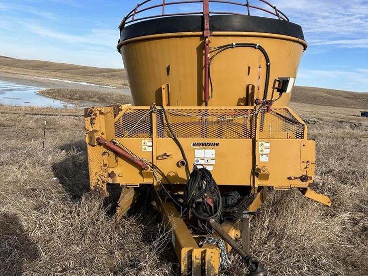 haybuster-cmf830-image-2