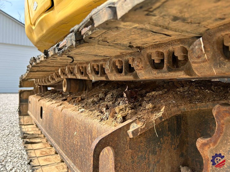 2009-komatsu-pc88mr-8-image-25