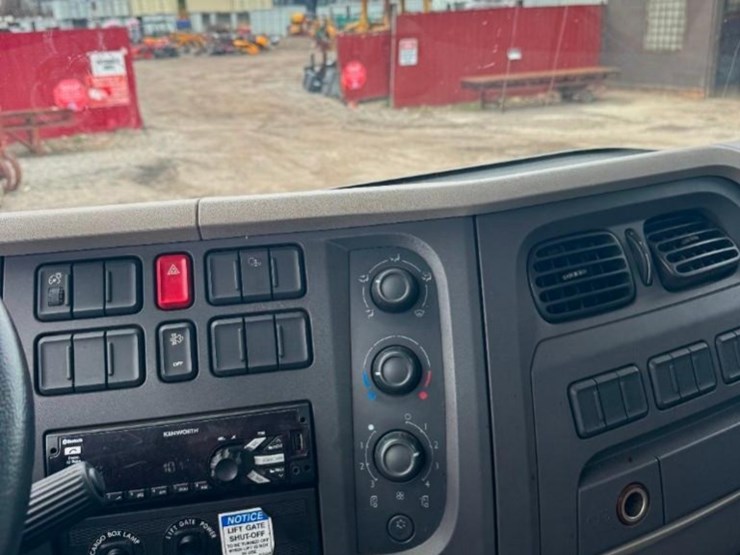 2016-kenworth-k370-image-6