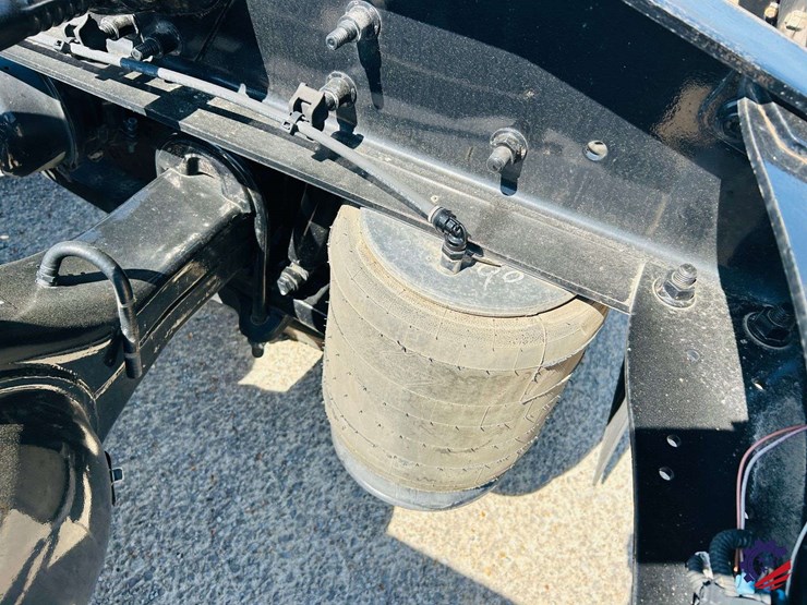 2024-international-lt62f-t/a-truck-tractor-image-62