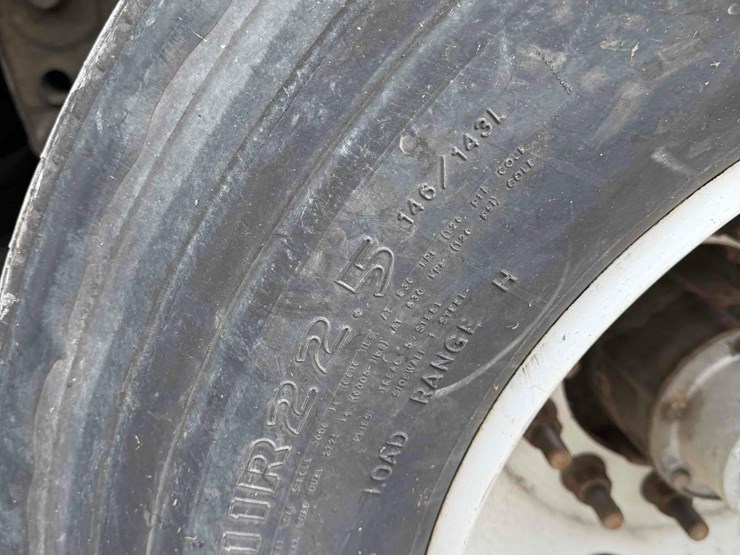 1992-dorsey-walking-floor-image-17