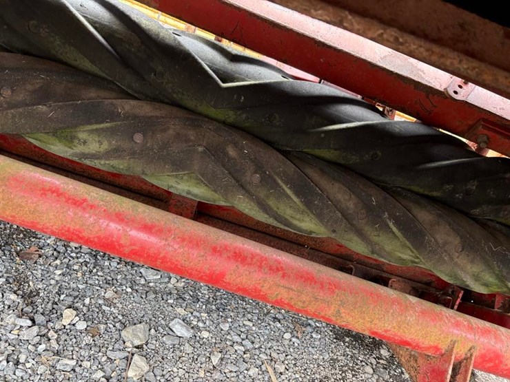 new-holland-477-image-6