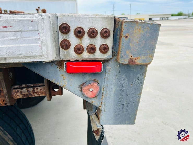 utility-flatbed-image-19