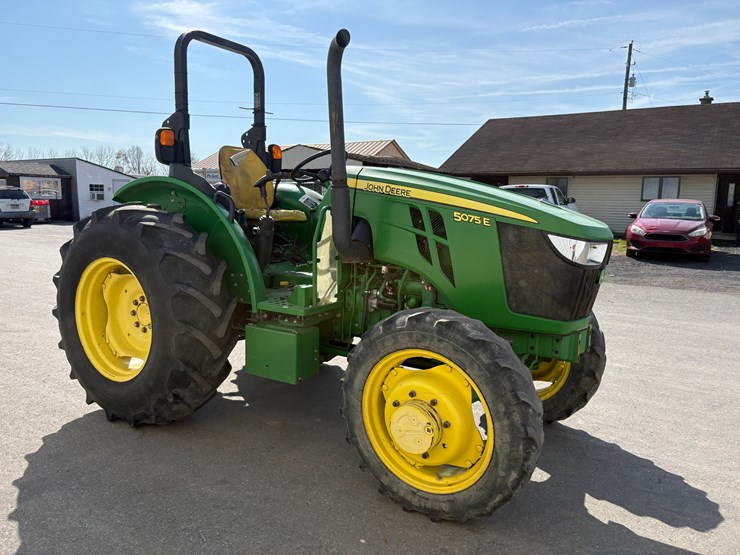 john-deere-5075e-image-6