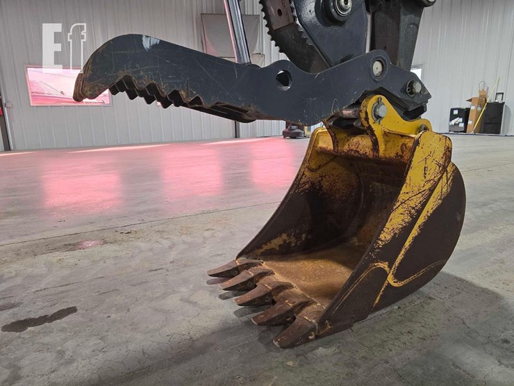 2023-deere-320-p-tier-image-12