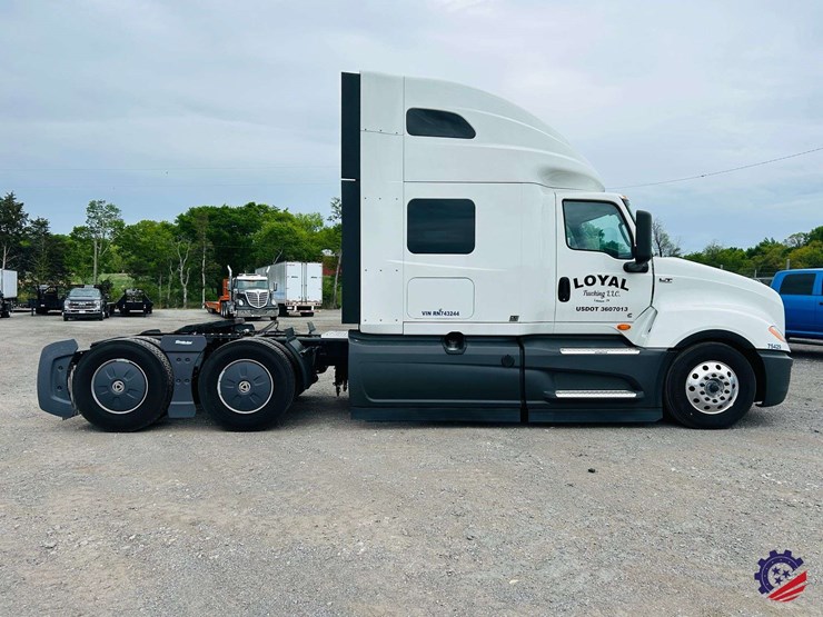 2024-international-lt62f-t/a-truck-tractor-image-9