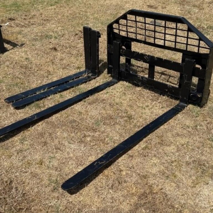 Skid Steer Pallet Forks