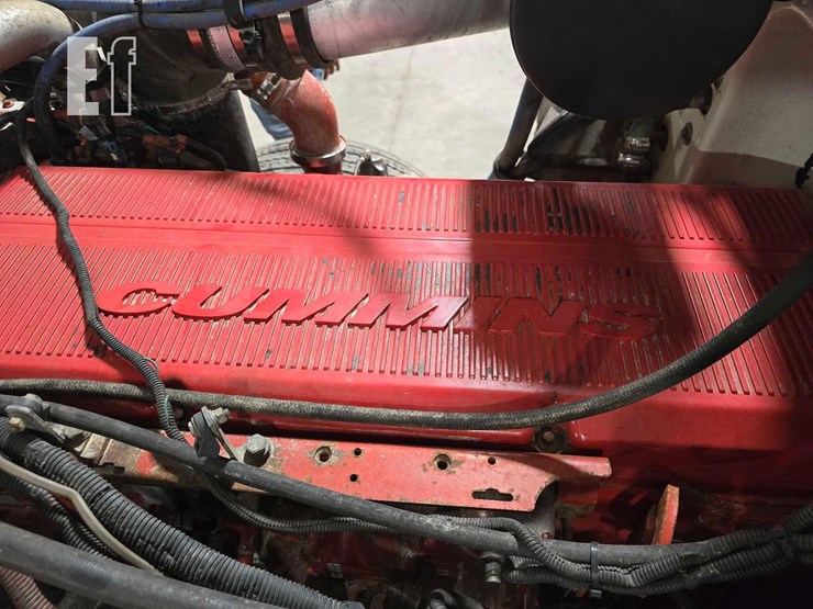 2004-peterbilt-378-image-22