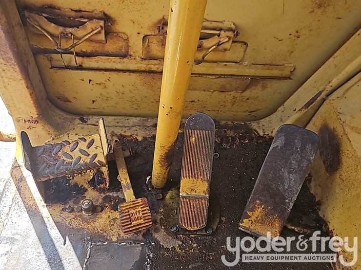 caterpillar-613c-image-23