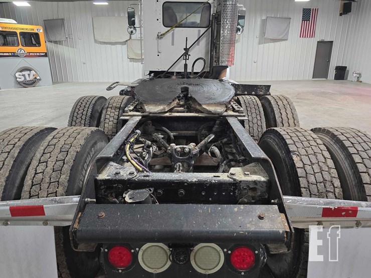 2008-kenworth-t800-image-17