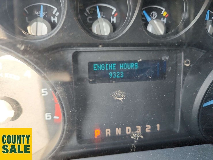 2013-ford-f550-image-14