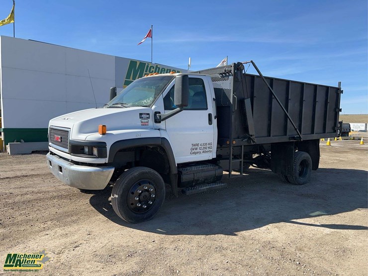 2008-gmc-topkick-c5500-image-1