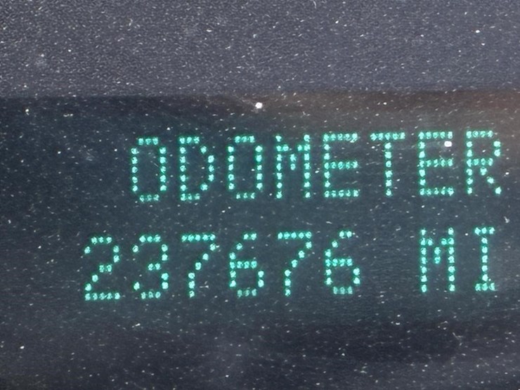 2012-gmc-sierra-2500-image-17