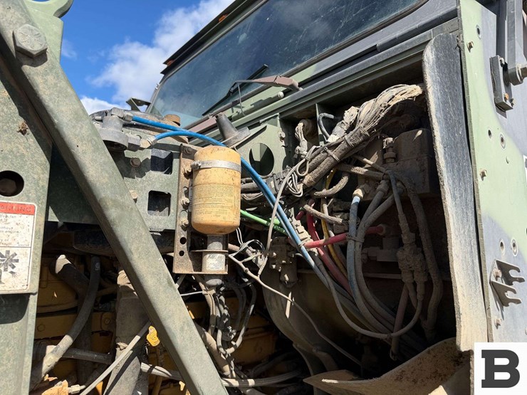 2002-oshkosh-mk23-image-39