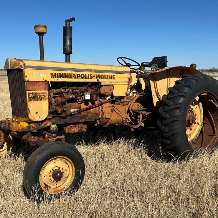 MINNEAPOLIS MOLINE M602