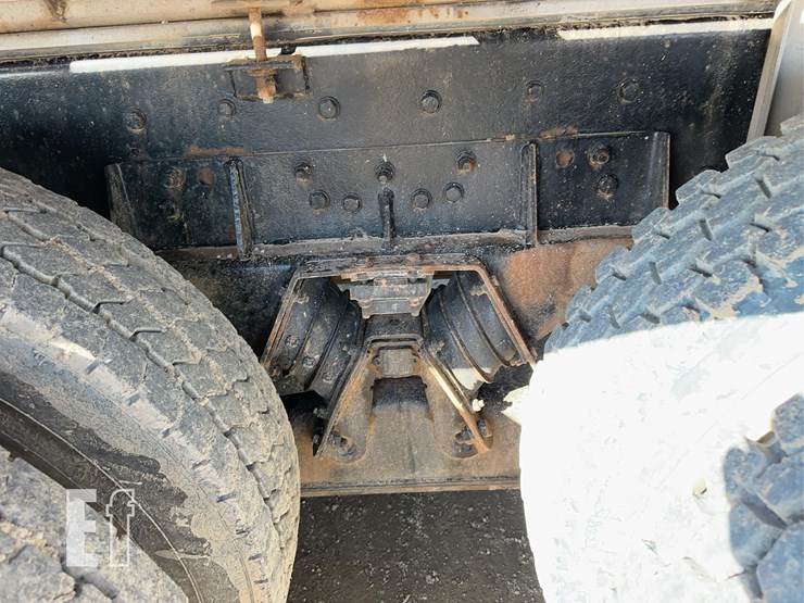 1999-kenworth-t800-image-41